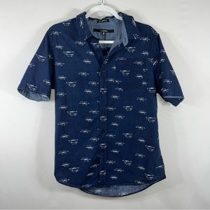 Carbon Button Down Blue Collared Shirt Men’s size Medium